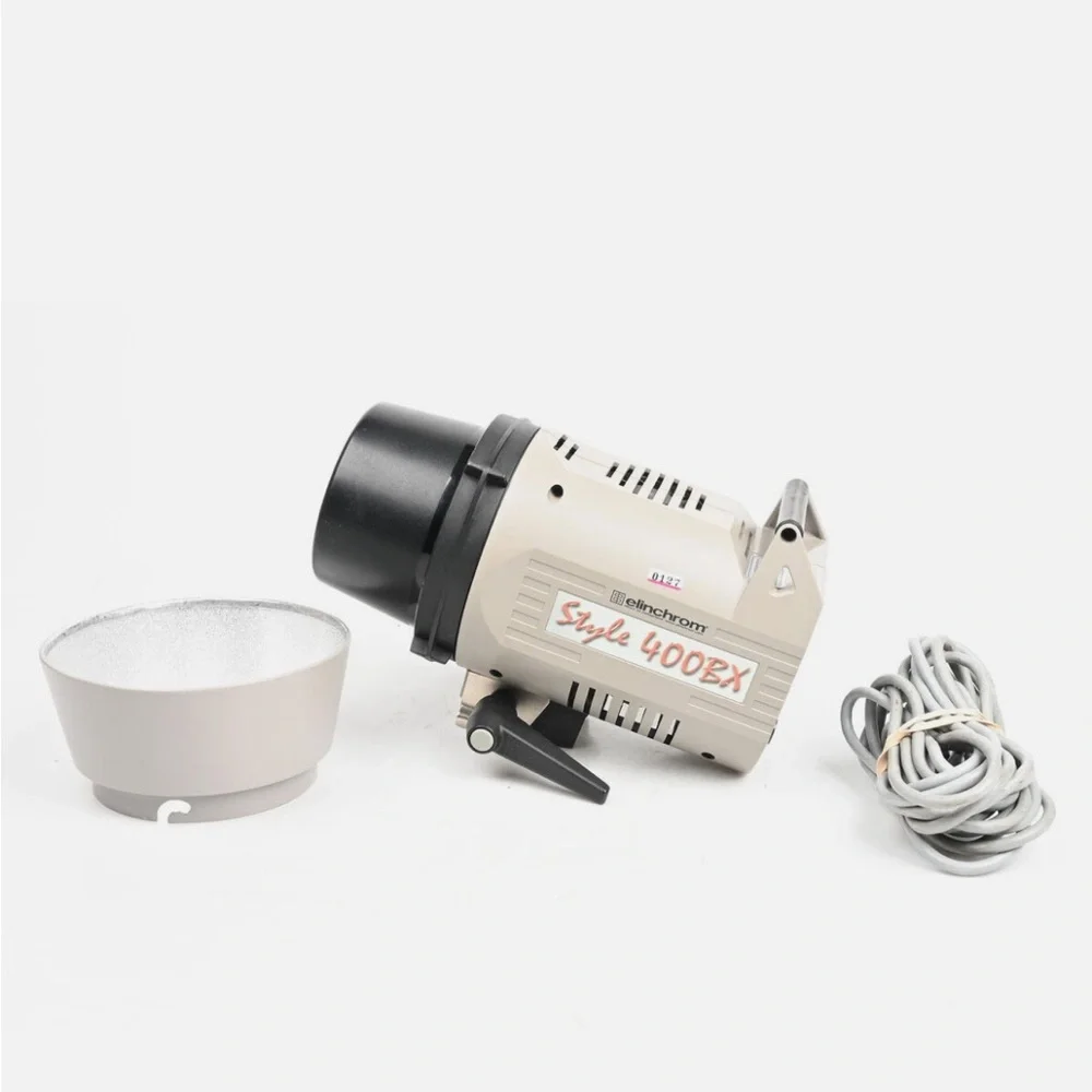 Elinchrom 400bx studio light